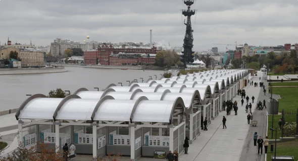 Волнообразная крыша вернисажа