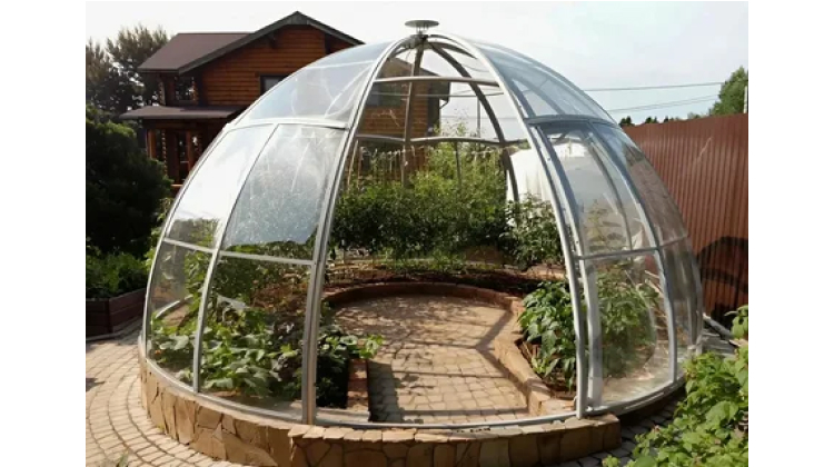 Фото купольной теплицы